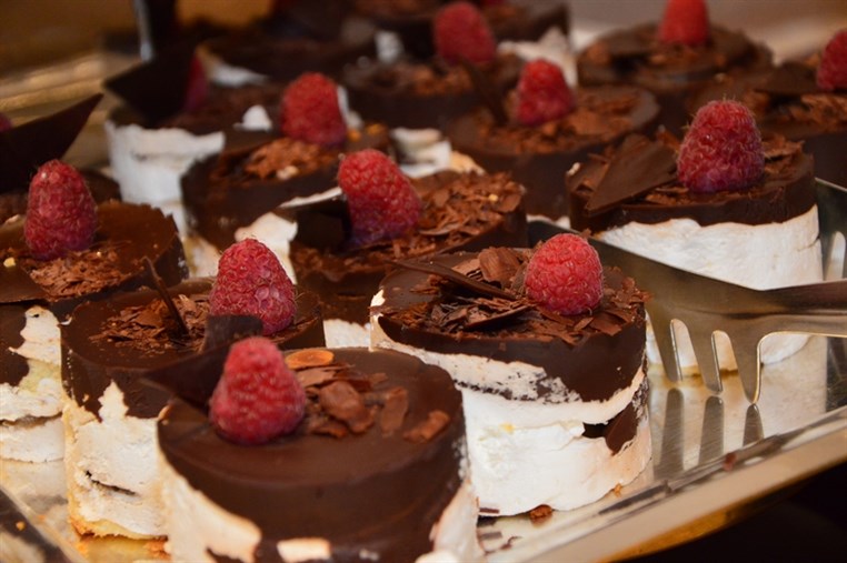 Le Ciel Sunday Buffet 